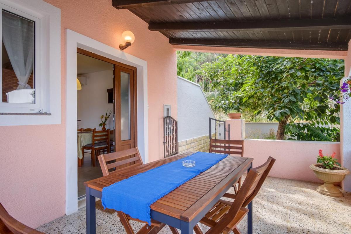 Apartmani Nadalina Veli Losinj Bagian luar foto