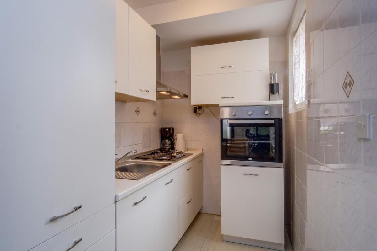 Apartmani Nadalina Veli Losinj Bagian luar foto