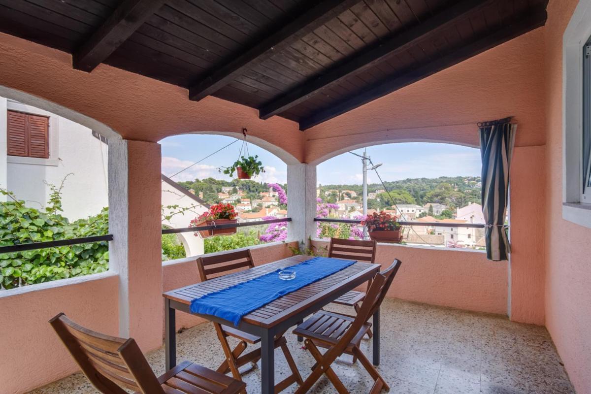Apartmani Nadalina Veli Losinj Bagian luar foto