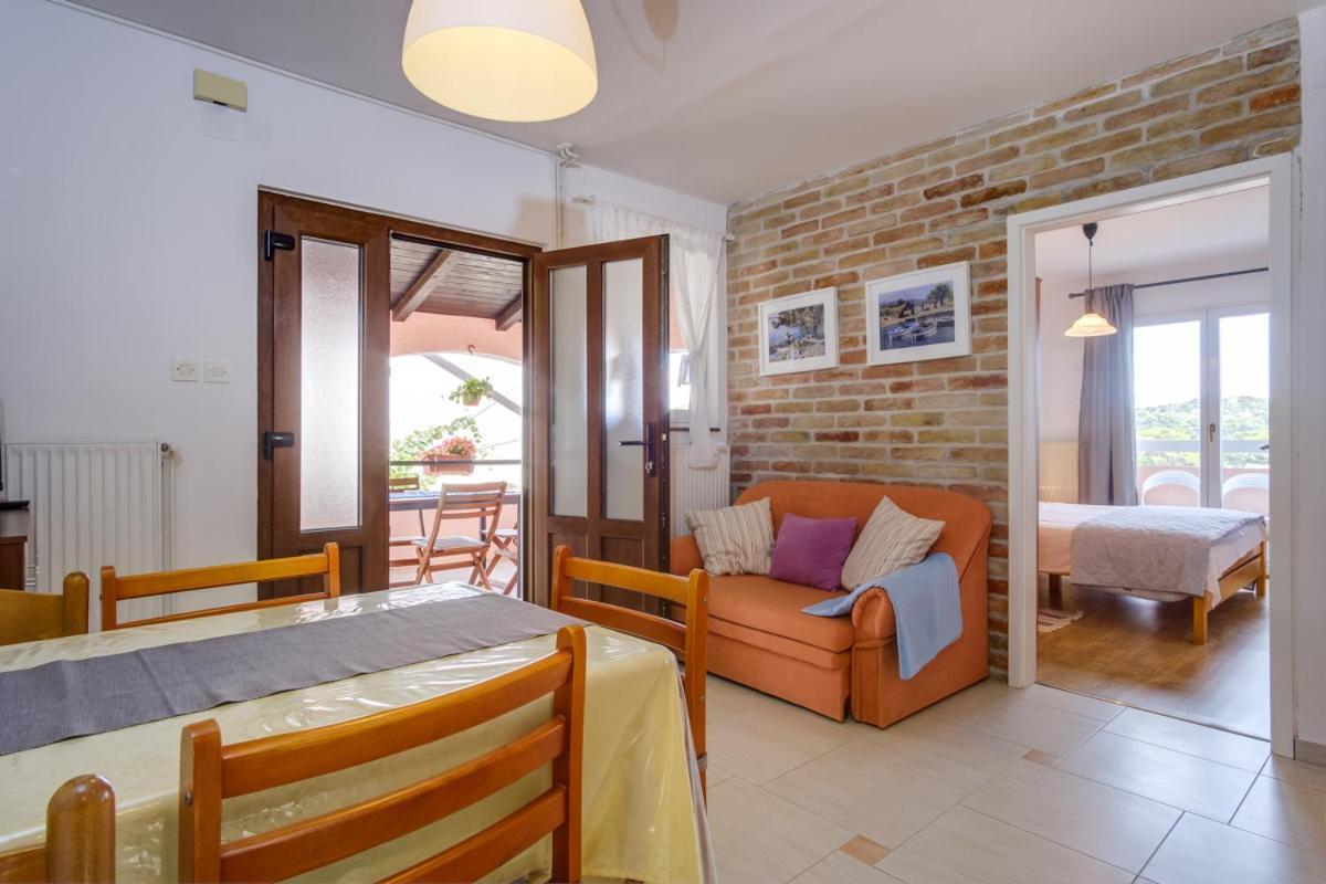 Apartmani Nadalina Veli Losinj Bagian luar foto