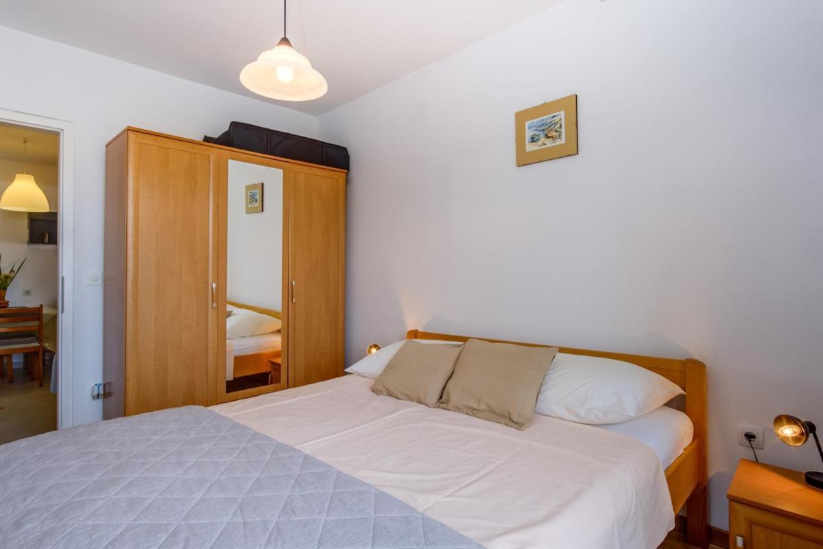 Apartmani Nadalina Veli Losinj Bagian luar foto