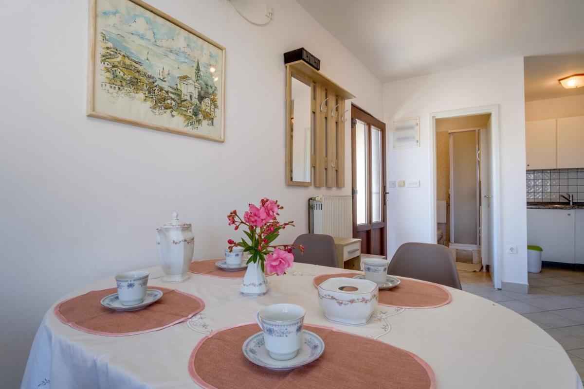 Apartmani Nadalina Veli Losinj Bagian luar foto