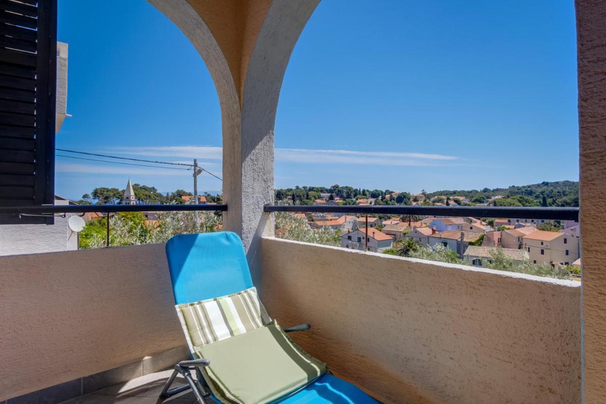 Apartmani Nadalina Veli Losinj Bagian luar foto