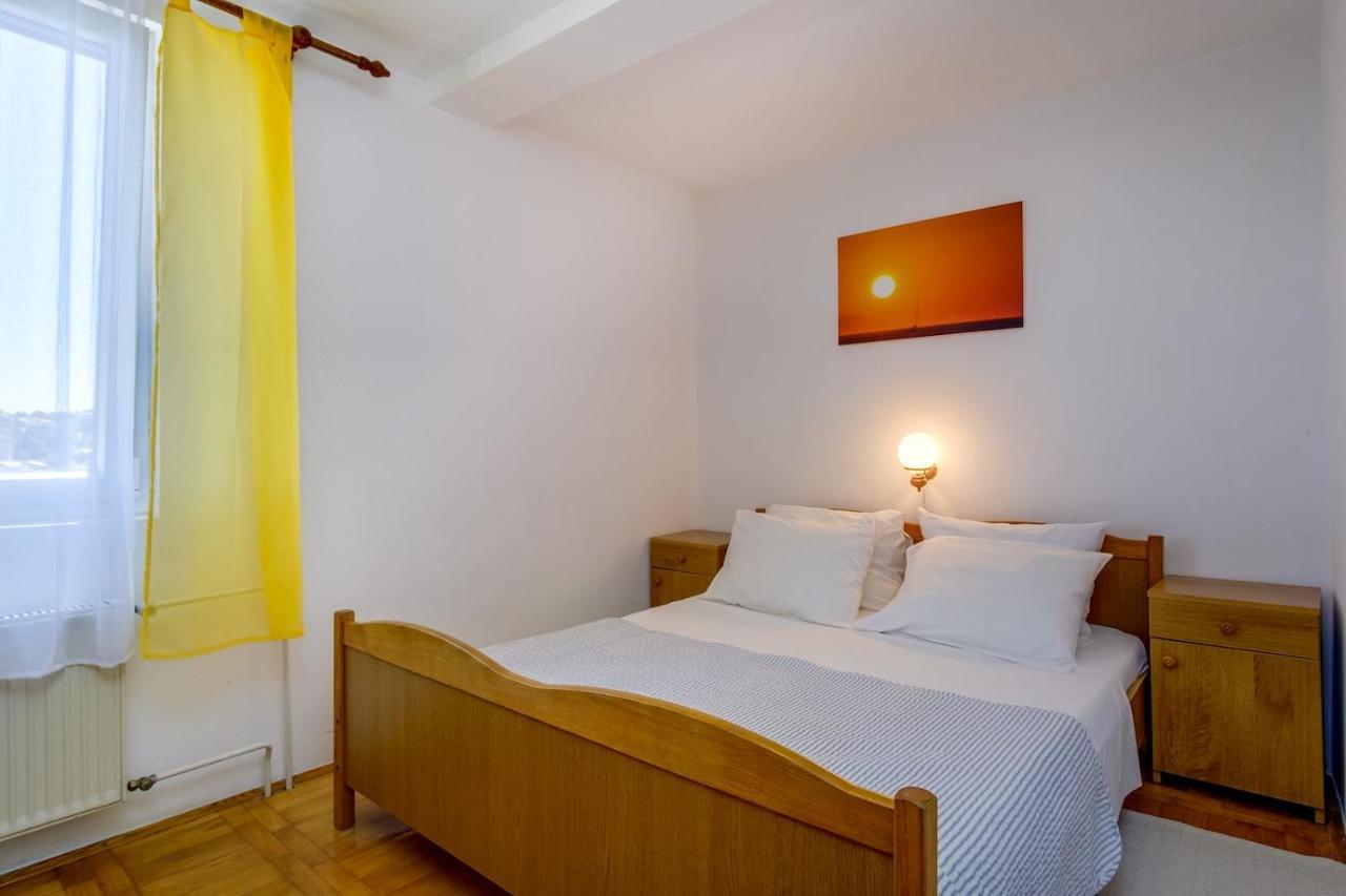 Apartmani Nadalina Veli Losinj Bagian luar foto
