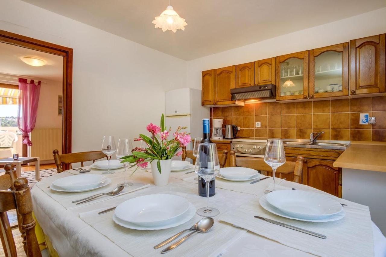 Apartmani Nadalina Veli Losinj Bagian luar foto