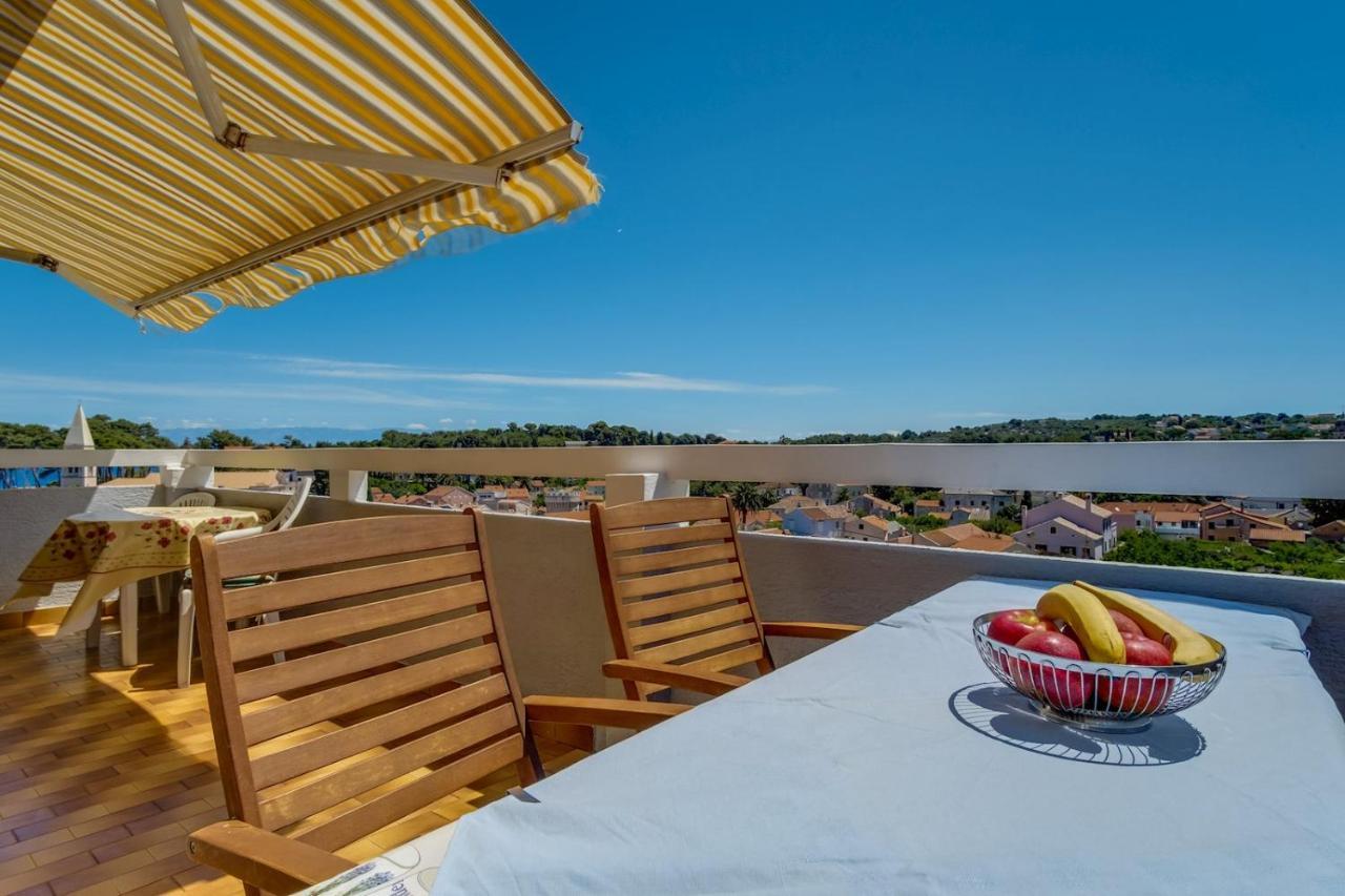 Apartmani Nadalina Veli Losinj Bagian luar foto